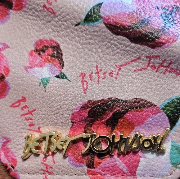 BETSEY JOHNSON FLORAL TRI FOLD PEBBLED LEATHER WALLET - Picture 3 of 8